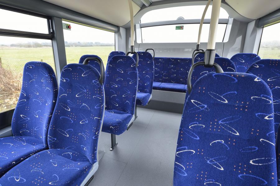 Интерьер Alexander Dennis Enviro200 2015 года  (фото 39 из 39)